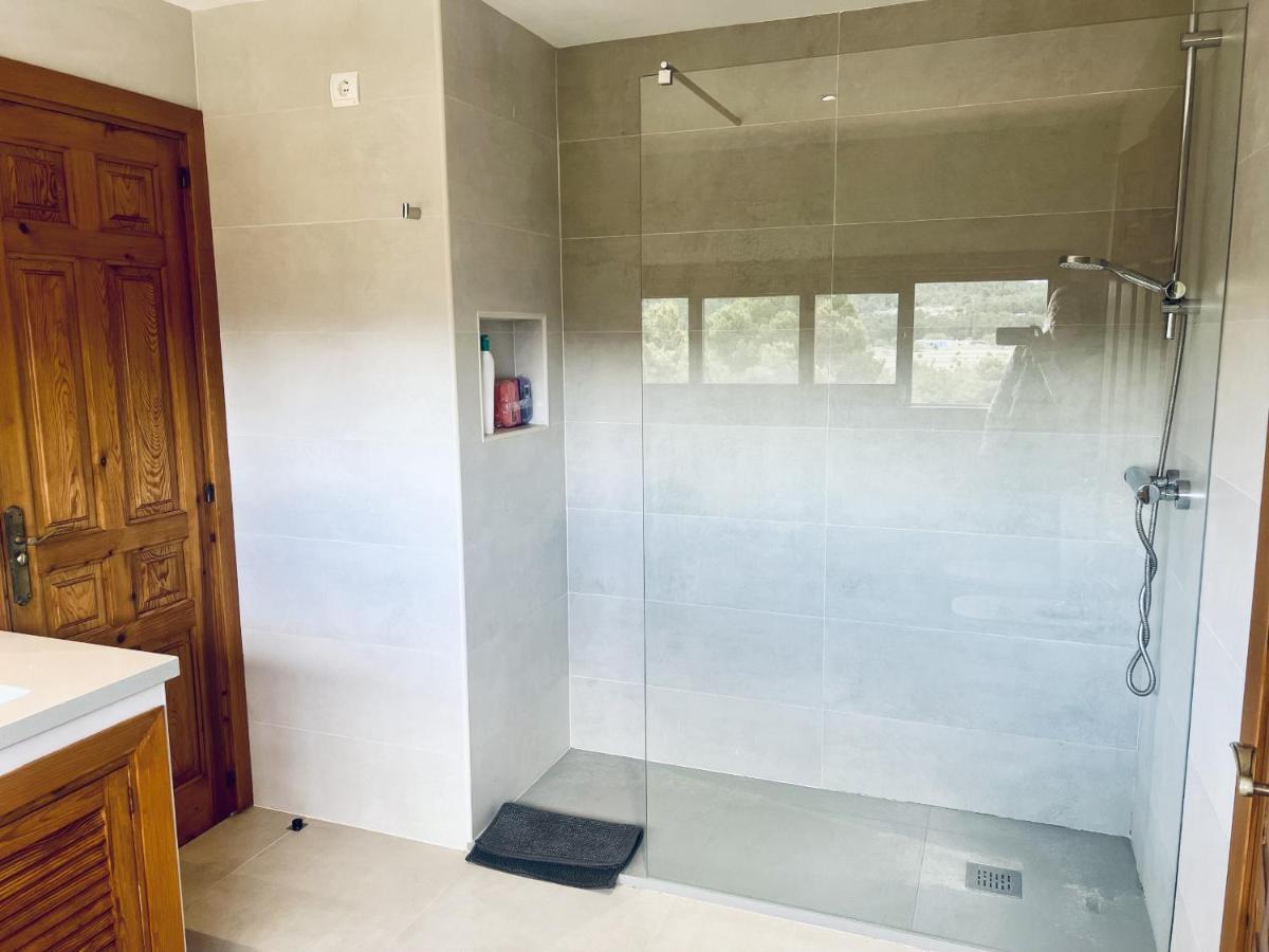 Sa Rota Villa Санта Еулалия дел Рио Екстериор снимка